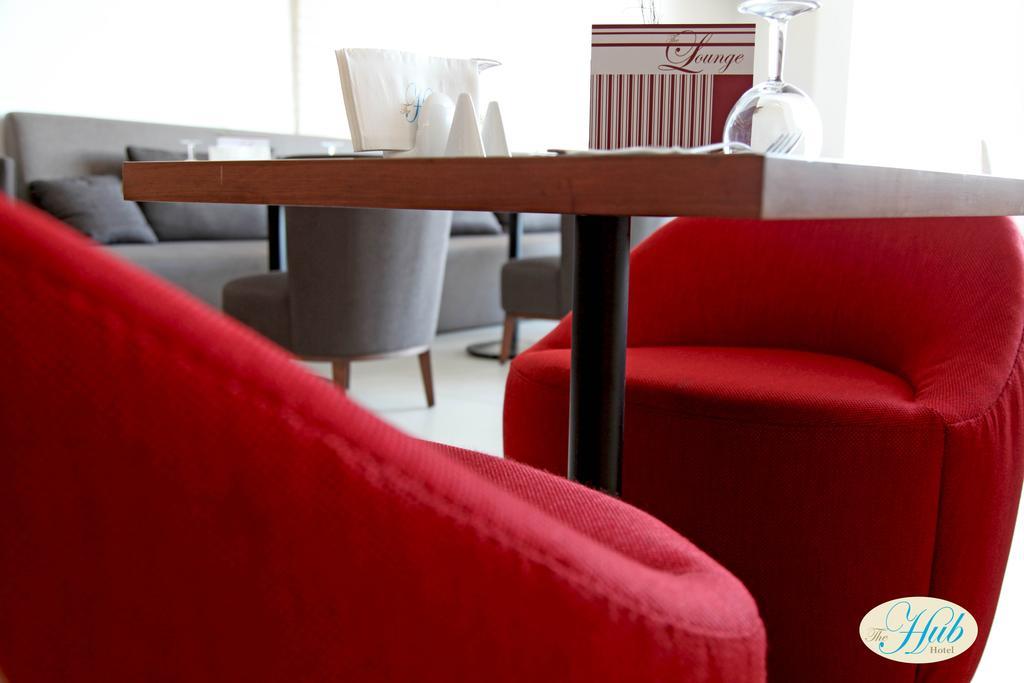 The Hub Hotel New England Room photo