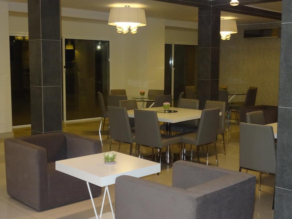 The Hub Hotel New England Room photo